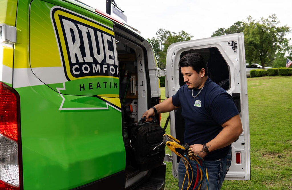 tech at truck